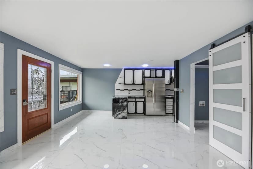 Property photo for 748 S Cloverdale Street #8, Seattle photo 4