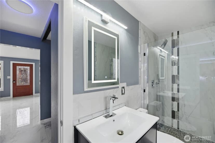 Property photo for 748 S Cloverdale Street #8, Seattle photo 21
