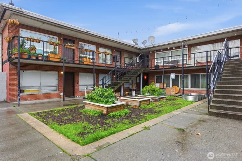 Property photo for 748 S Cloverdale Street #8, Seattle photo 28