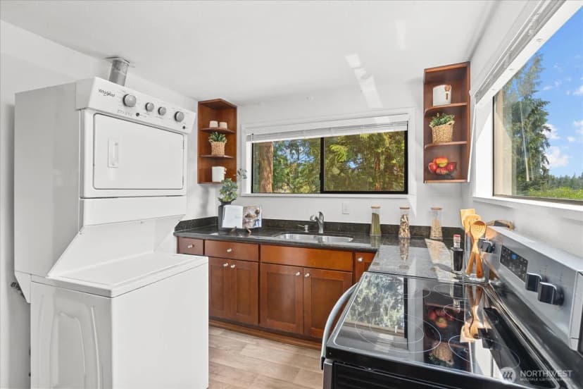 Property photo for 1509 Ne 190th Street, Shoreline photo 11