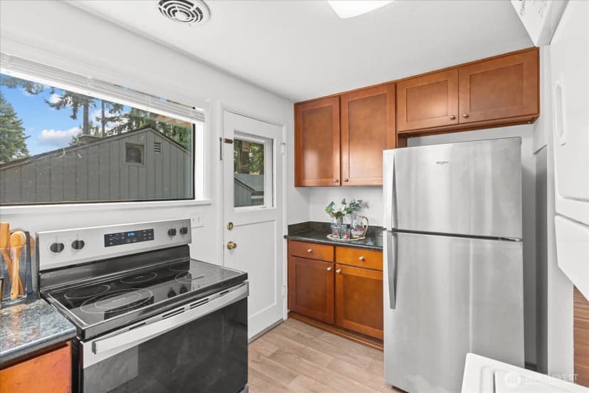 Property photo for 1509 Ne 190th Street, Shoreline photo 14
