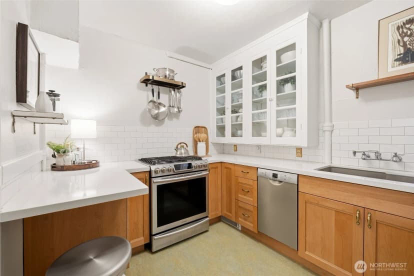 Property photo for 1732 15th Street ##3, Seattle photo 11