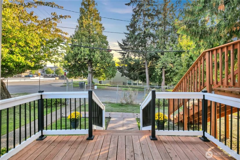 Property photo for 7656 Pacific Avenue, Tacoma photo 12