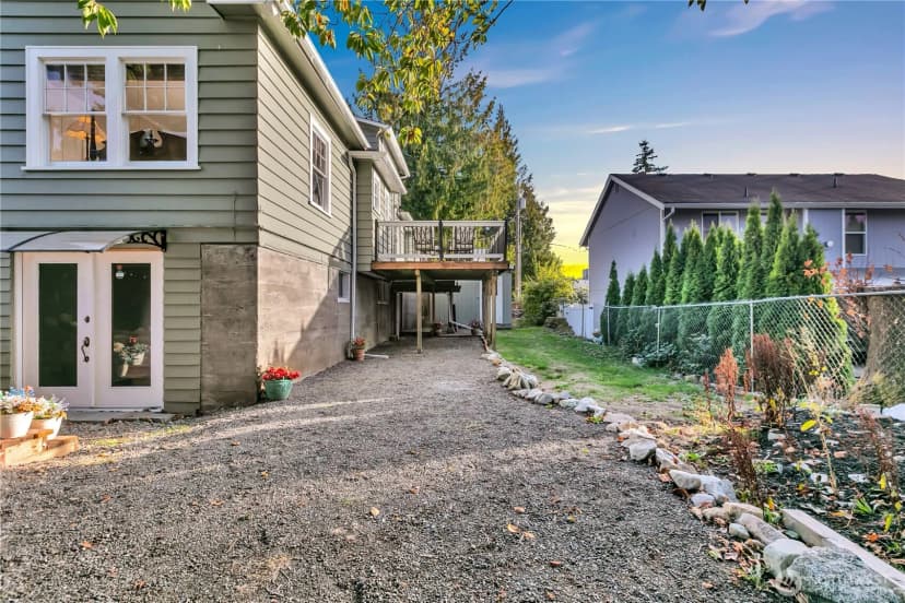 Property photo for 7656 Pacific Avenue, Tacoma photo 38