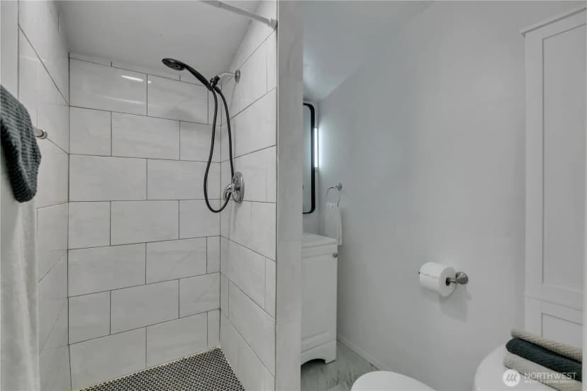 Property photo for 7656 Pacific Avenue, Tacoma photo 30