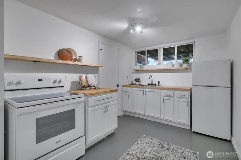 Property photo for 7656 Pacific Avenue, Tacoma photo 34