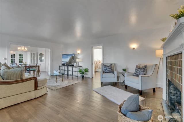 Property photo for 7656 Pacific Avenue, Tacoma photo 5