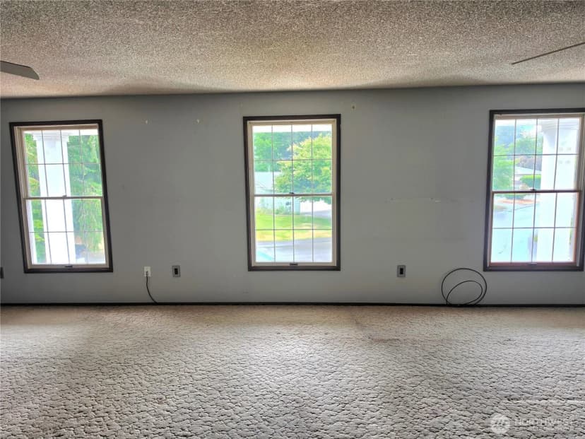 Property photo for 7919 Onyx Court Sw, Lakewood photo 7