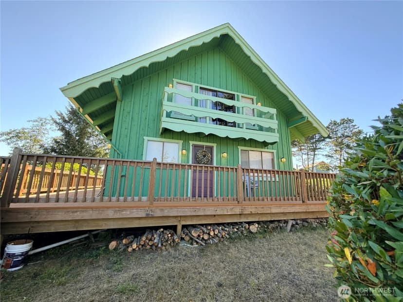 Property photo for 30709 K Place, Ocean Park photo 2