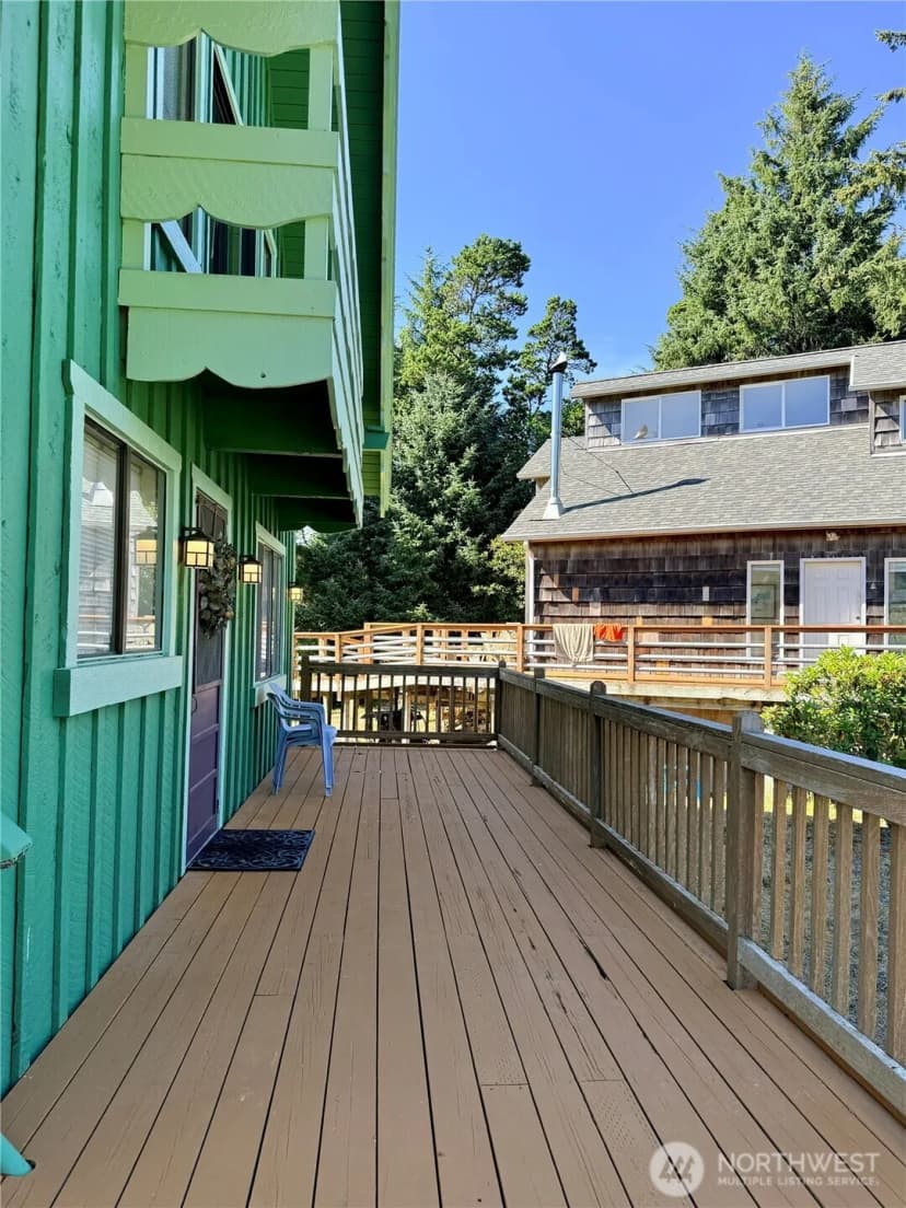 Property photo for 30709 K Place, Ocean Park photo 4