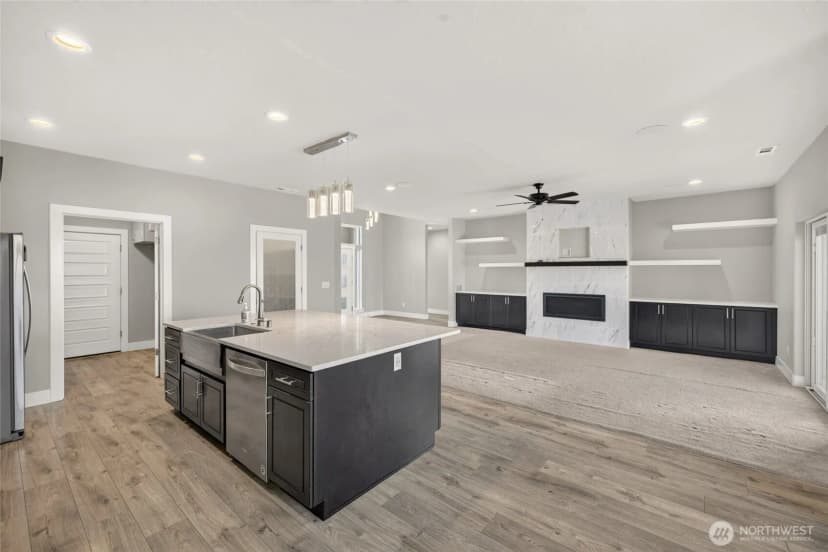 Property photo for 1320 W Pax Court, Sunnyside photo 9