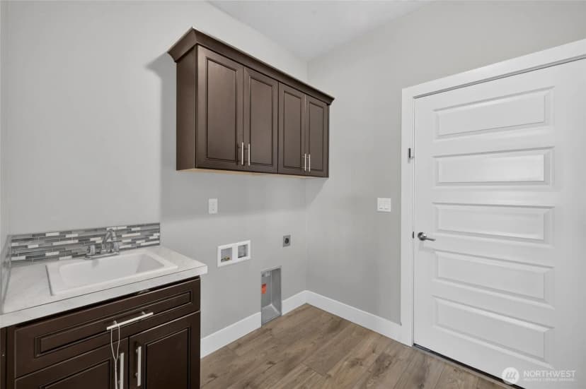 Property photo for 1320 W Pax Court, Sunnyside photo 27