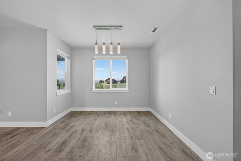 Property photo for 1320 W Pax Court, Sunnyside photo 15