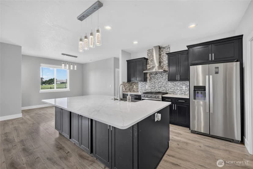 Property photo for 1320 W Pax Court, Sunnyside photo 11