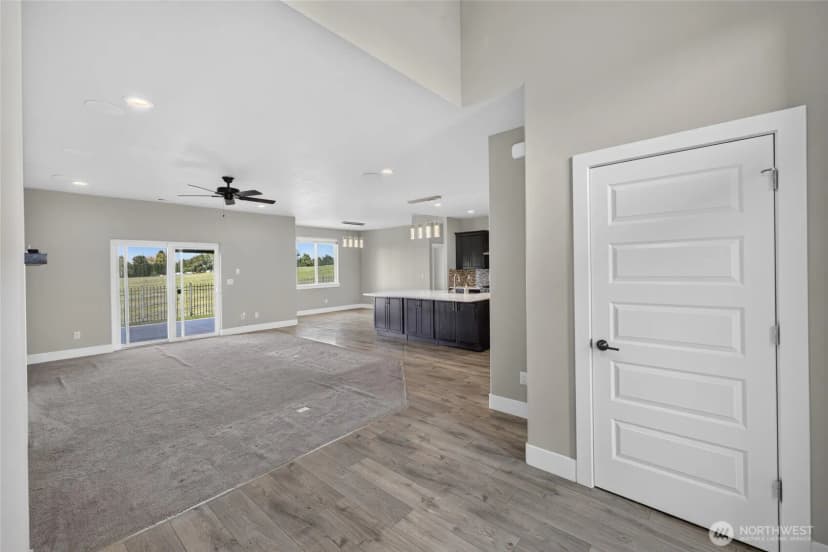 Property photo for 1320 W Pax Court, Sunnyside photo 4