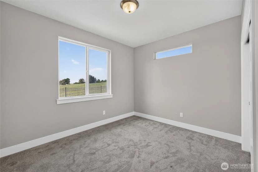 Property photo for 1320 W Pax Court, Sunnyside photo 23