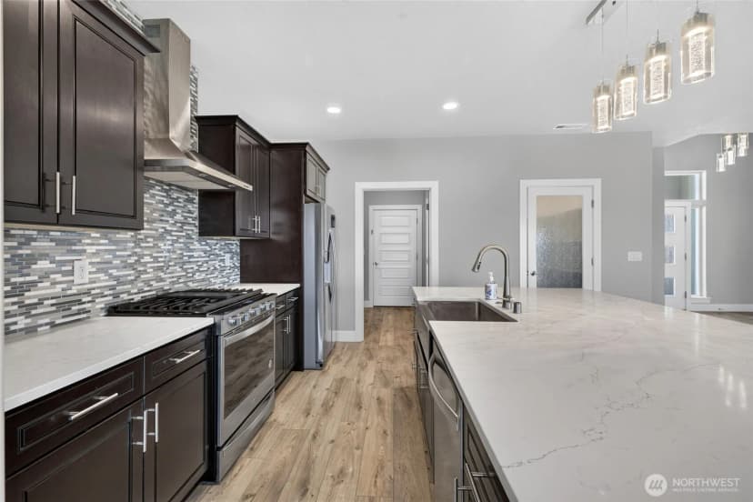 Property photo for 1320 W Pax Court, Sunnyside photo 10