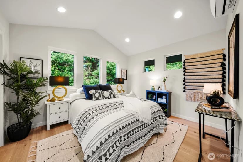 Property photo for 6030 41st Avenue Ne, Seattle photo 16