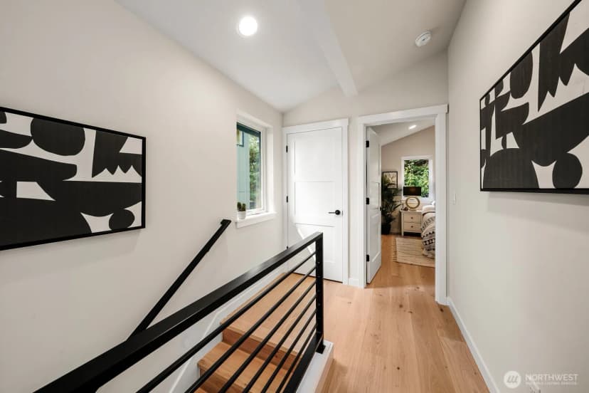 Property photo for 6030 41st Avenue Ne, Seattle photo 15