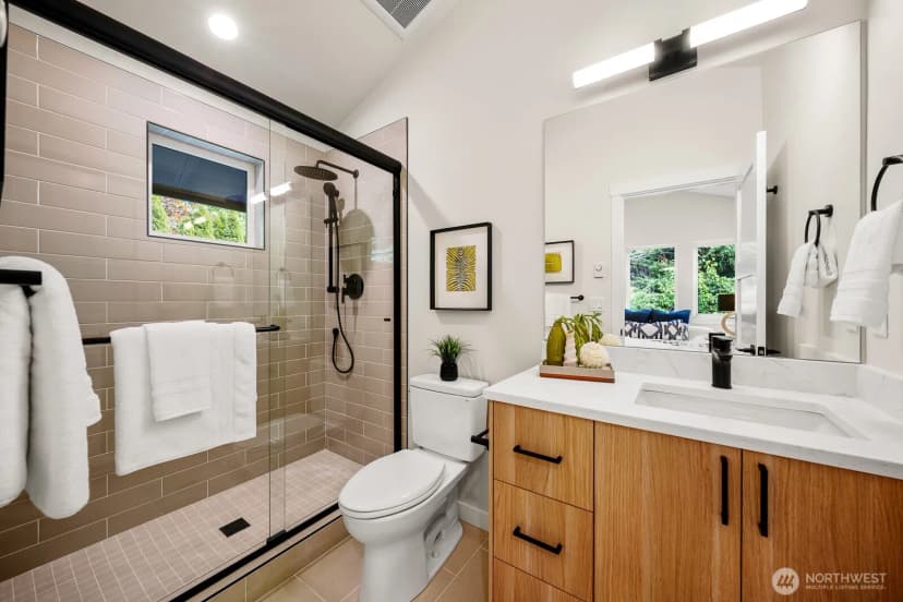 Property photo for 6030 41st Avenue Ne, Seattle photo 17