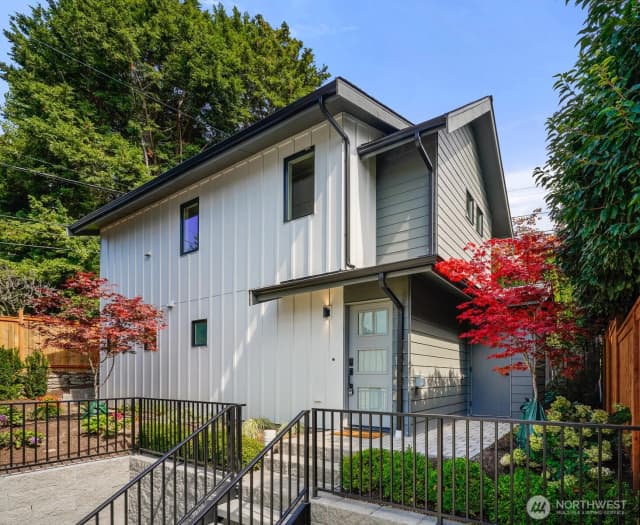 Property photo for 6030 41st Avenue Ne, Seattle
