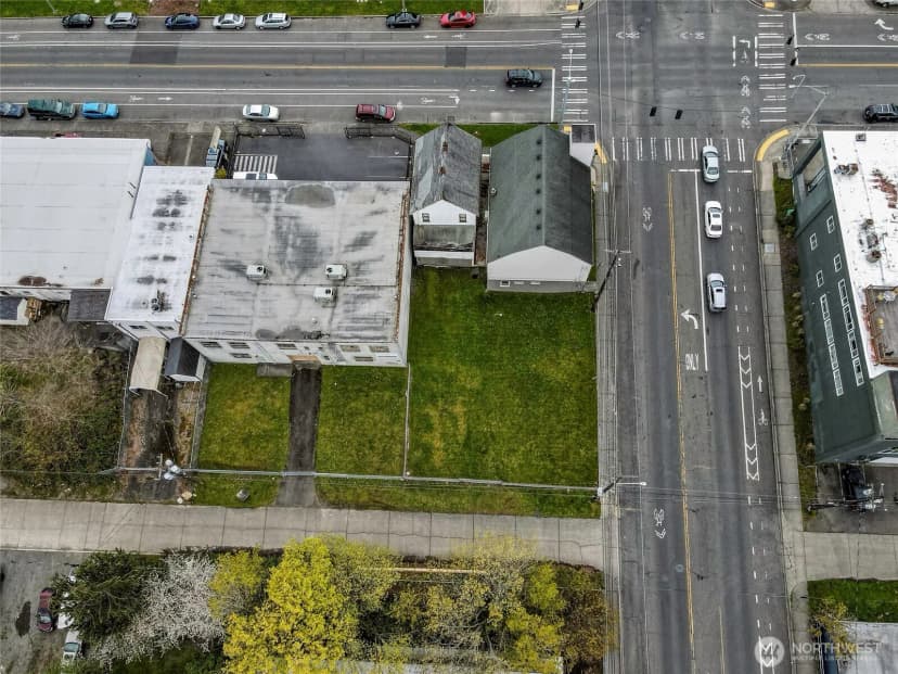Property photo for 2505 Tacoma Avenue S, Tacoma photo 8