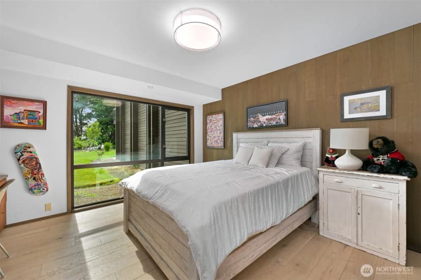 Property photo for 430 Bayside Drive, Bellingham photo 30