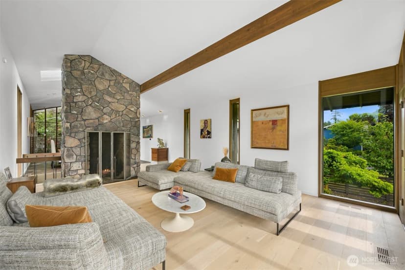 Property photo for 430 Bayside Drive, Bellingham photo 17