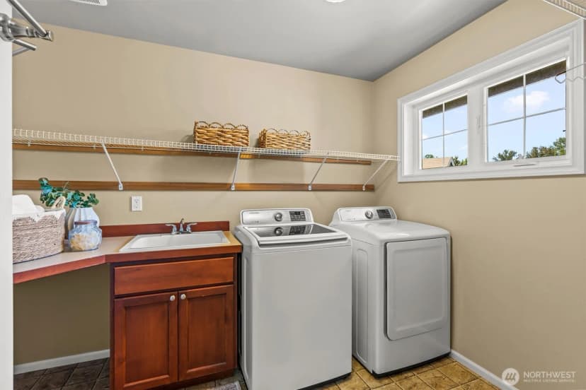Property photo for 1409 271st Place Se, Sammamish photo 35