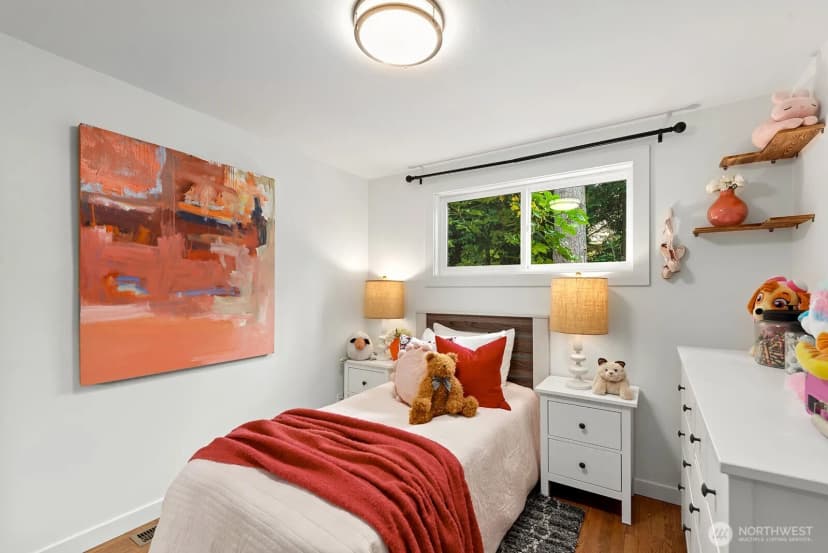 Property photo for 10303 20th Avenue Ne, Seattle photo 19