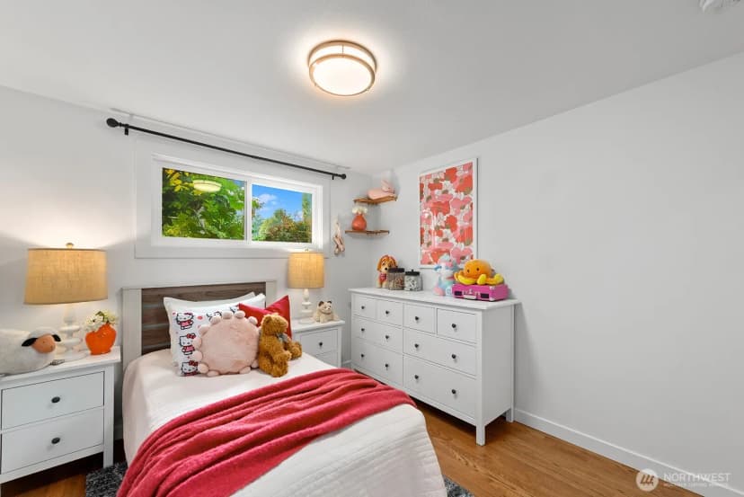 Property photo for 10303 20th Avenue Ne, Seattle photo 20