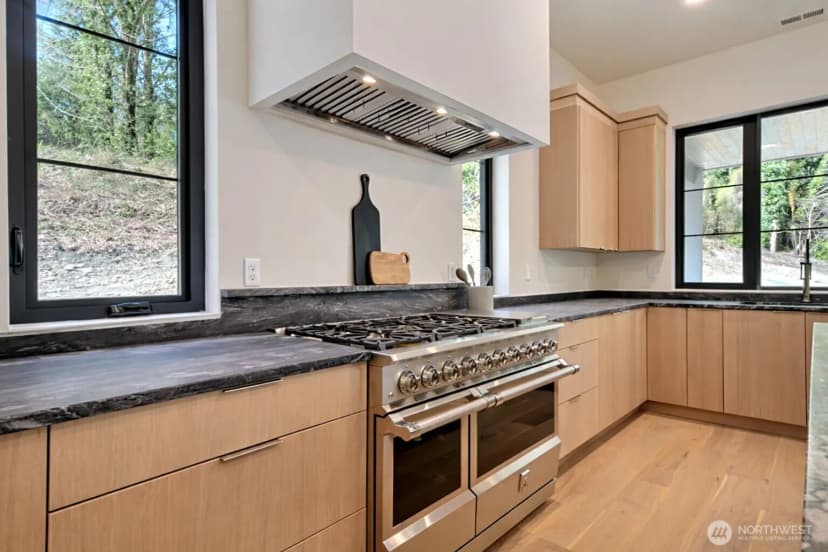 Property photo for 275 Island Boulevard, Fox Island photo 10