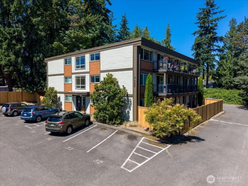 Property photo for 7505 212th Street Sw #c102, Edmonds photo 31