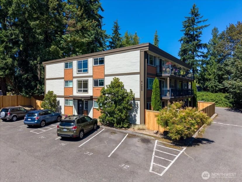 Property photo for 7505 212th Street Sw #c102, Edmonds photo 30