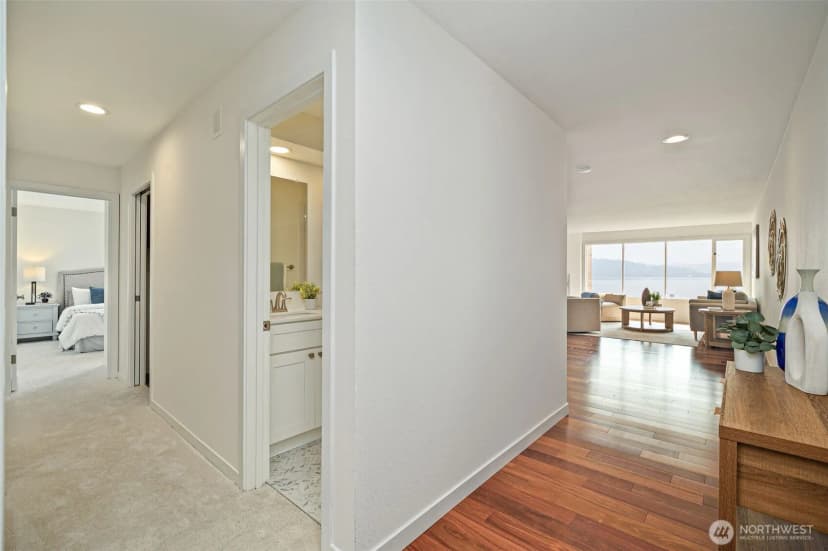 Property photo for 3110 W Lake Sammamish Parkway Se #23, Bellevue photo 6