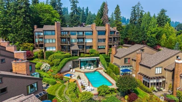 Property photo for 3110 W Lake Sammamish Parkway Se #23, Bellevue photo 2