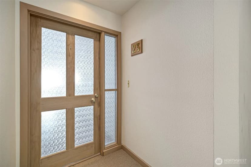 Property photo for 3110 W Lake Sammamish Parkway Se #23, Bellevue photo 4
