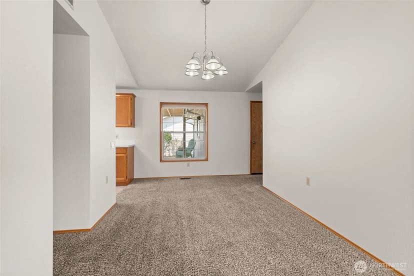Property photo for 1229 Searle Drive, Centralia photo 12