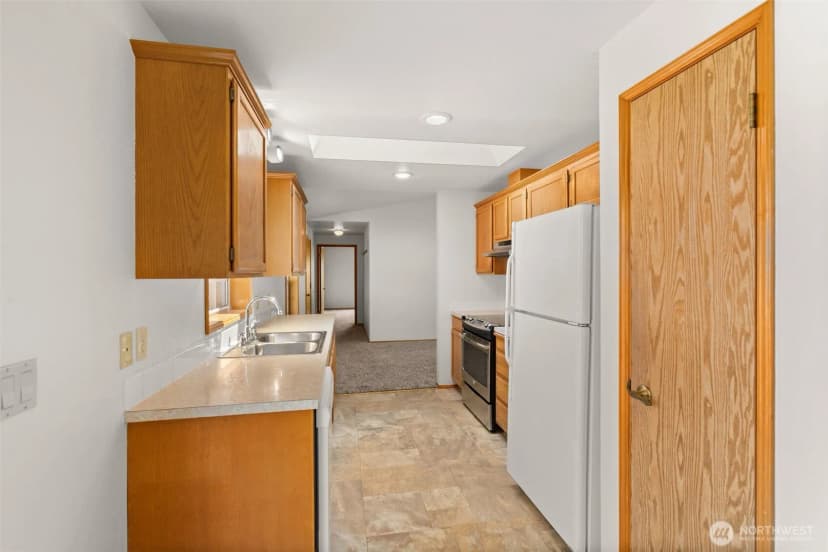Property photo for 1229 Searle Drive, Centralia photo 10