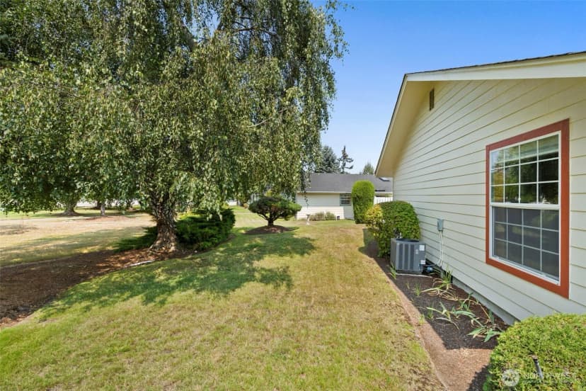 Property photo for 1229 Searle Drive, Centralia photo 28