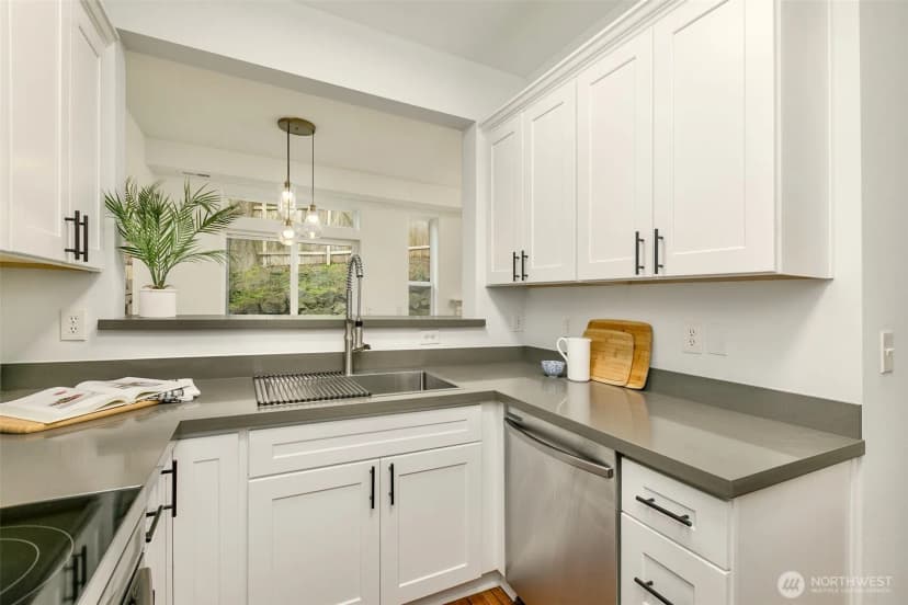 Property photo for 8828 238th Street Sw #c3, Edmonds photo 14