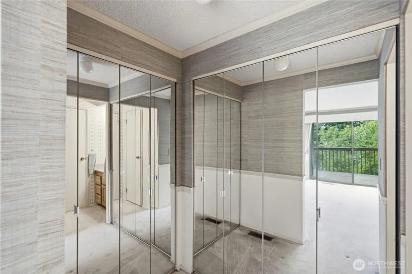 Property photo for 104 168th Avenue Ne, Bellevue photo 32