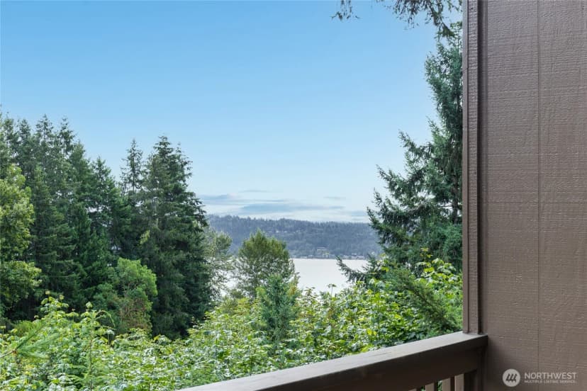 Property photo for 104 168th Avenue Ne, Bellevue photo 24