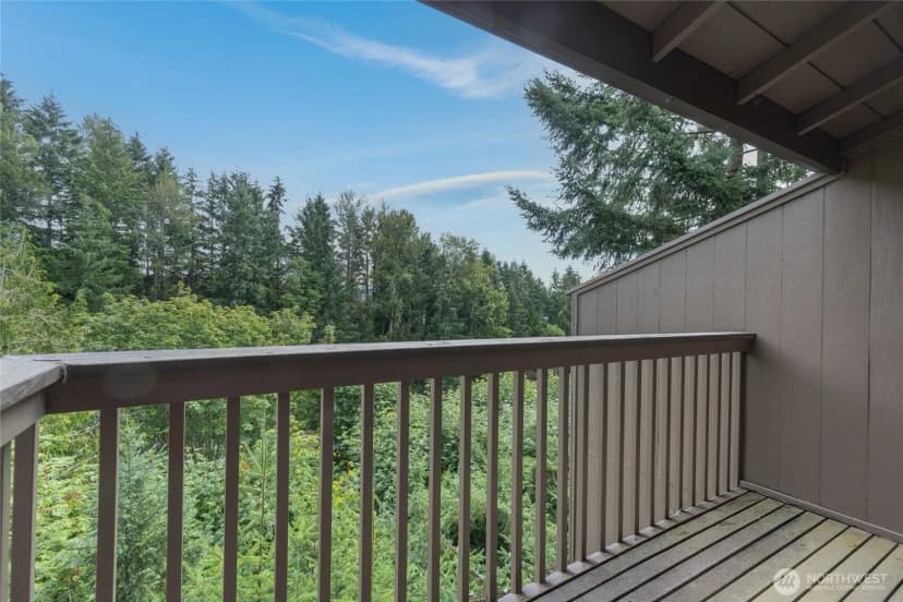 Property photo for 104 168th Avenue Ne, Bellevue photo 25
