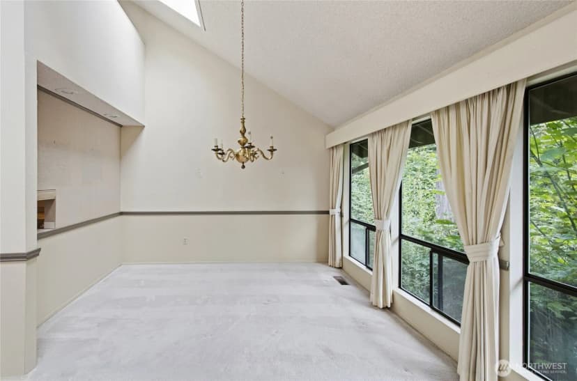 Property photo for 104 168th Avenue Ne, Bellevue photo 9