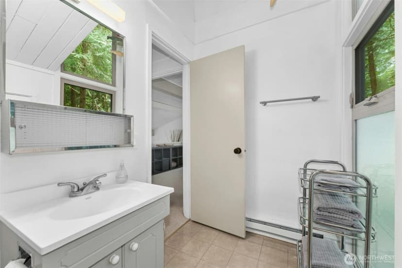 Property photo for 201 E Cutty Sark Drive, Shelton photo 18