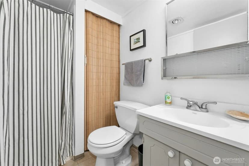 Property photo for 201 E Cutty Sark Drive, Shelton photo 10
