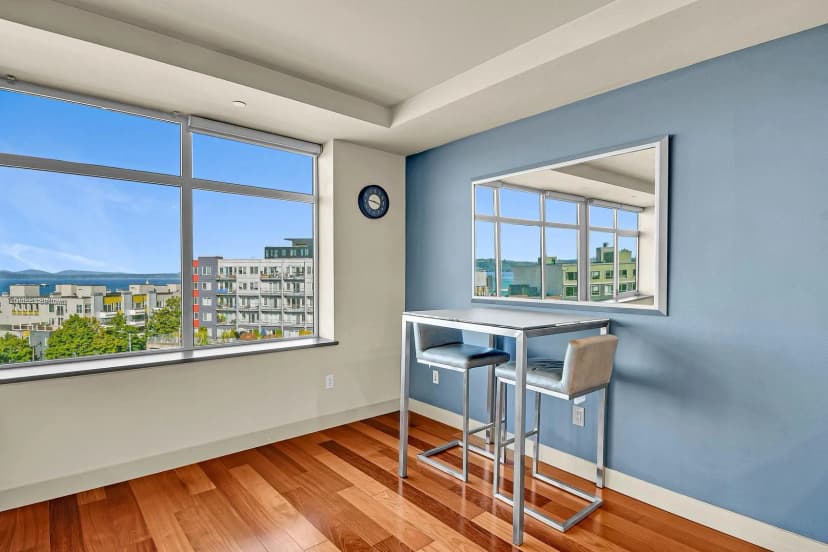 Property photo for 2319 1st Avenue #306, Seattle photo 6