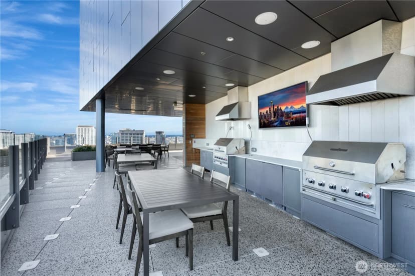 Property photo for 121 Stewart Street #1306, Seattle photo 6