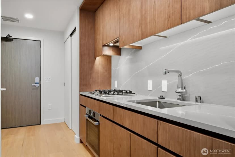 Property photo for 121 Stewart Street #1306, Seattle photo 16